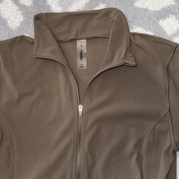 Aritzia Running Jacket Size Small - Picture 2 of 4